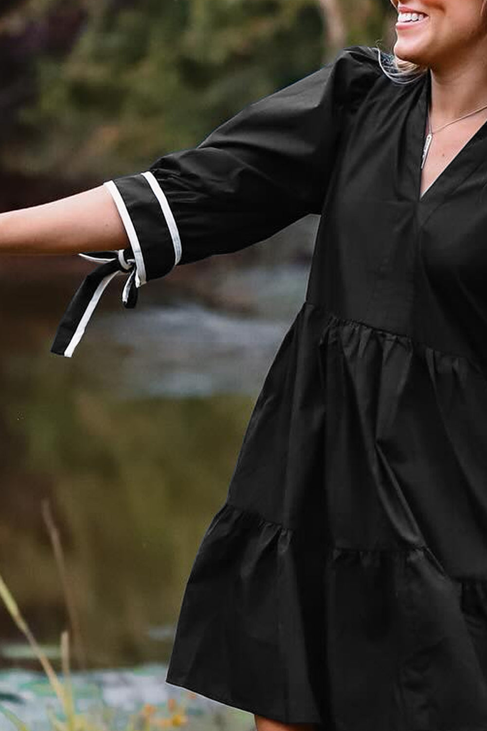 Black Contrast Trim Knot Cuffs Plus Size V Neck Mini Dress